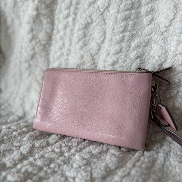 Vintage Coach Y2K Light Pink Pebbled Leather Wristlet Wallet Double Zipper - Picture 6 of 11